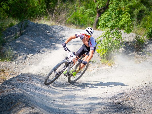 Unlocking bowling success: key technique tweaks for pros navigating varied lane conditions